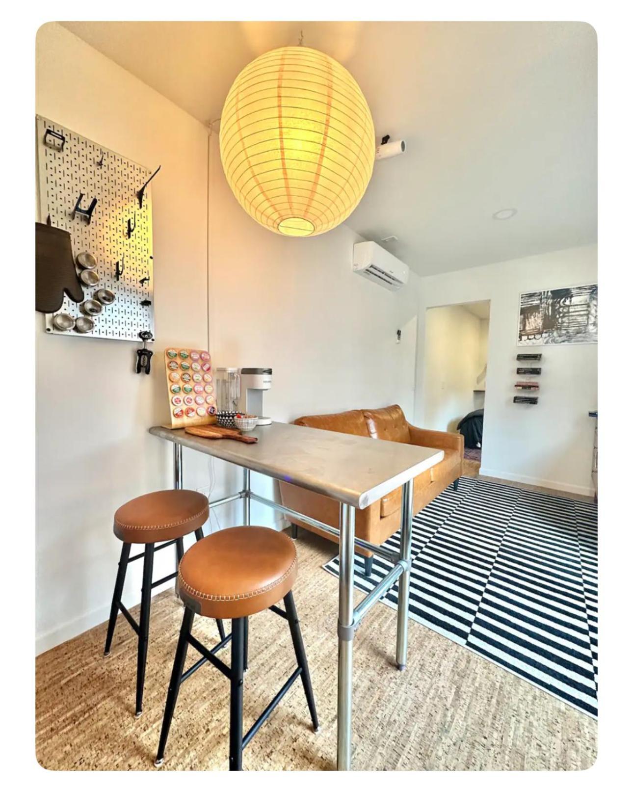 Nomehaus Shipping Container Studio Residential Neighborhood אתנס מראה חיצוני תמונה